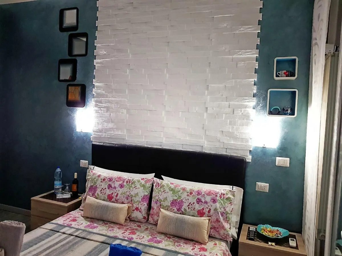 ***  Giovanni Best House Bed & Breakfast Milano İtalya